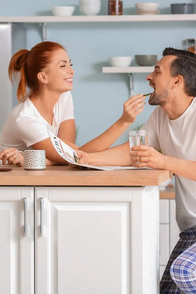 Wives who do these 7 things every morning have happier husbands