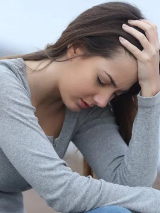 8 Signs Of A Heartbroken Woman