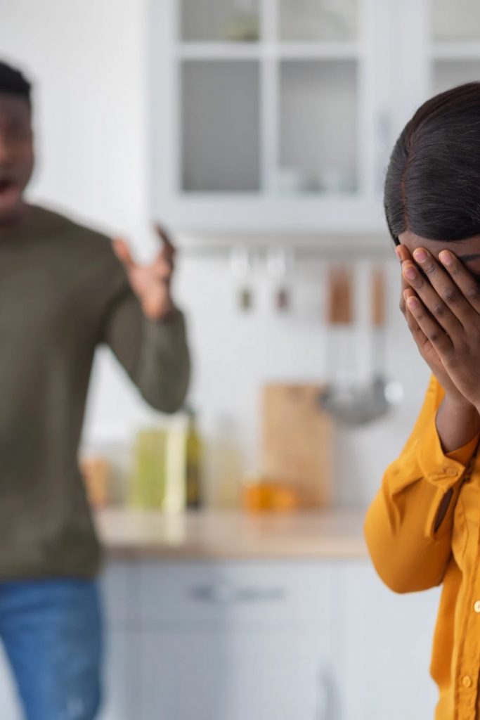 Signs You’re Married to a Man Who Hates You